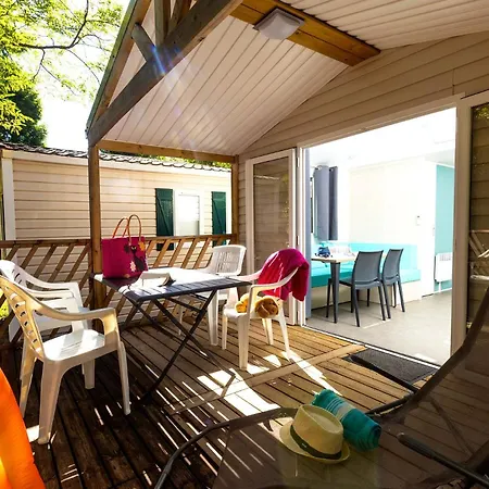 Campsite La Grand'terre 4 Etoiles - Linge De Maison Inclus - Clim - Tv - Plancha - Lave-vaisselle - 4 Personnes 2 Ruoms