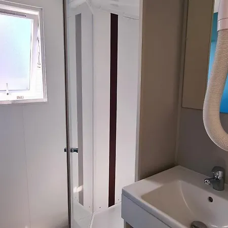 La Grand'terre 4 Etoiles - Linge De Maison Inclus - Clim - Tv - Plancha - Lave-vaisselle - 4 Personnes 2 Campsite
